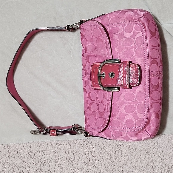 Coach Authentic Y2K Pink Hobo Shoulder Bag - Picture 1 of 14